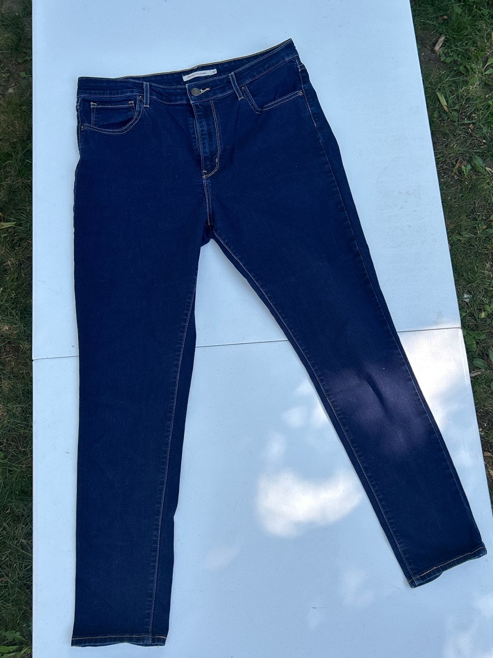Levi's High Rise Skinny Jeans Size 32